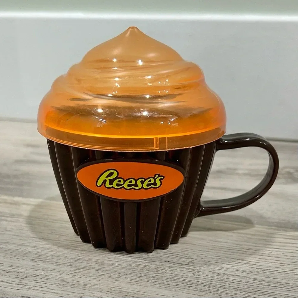 Reese's Peanut Butter Cup Microwave Lava Cake Maker BPA Free Plastic Cupcake Mug